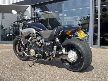 Yamaha Muscle Bike VMX 1200 V-Max | Doma Racing Exhaust |